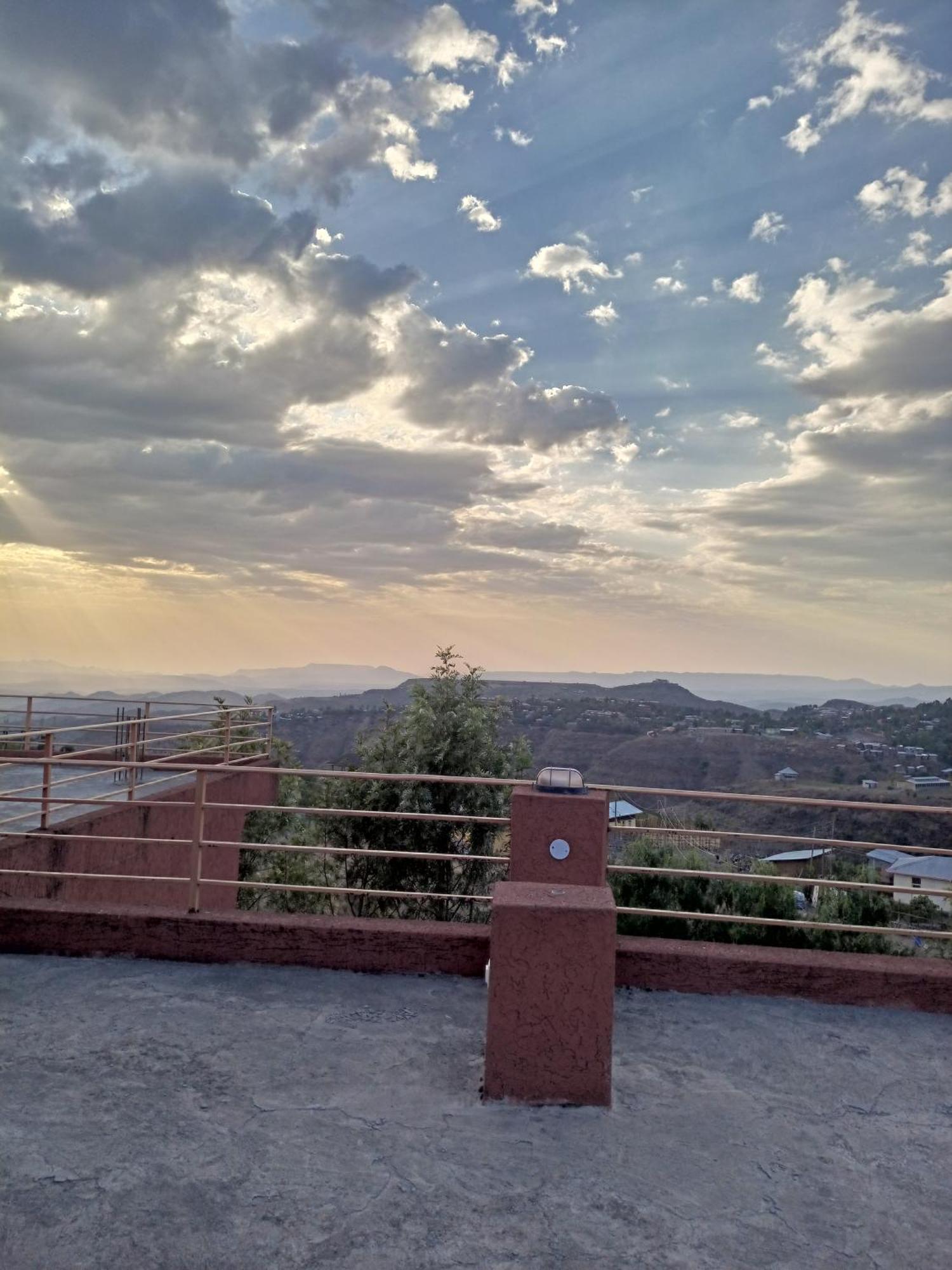 Zan-Seyoum Hotel - Lalībela Buitenkant foto