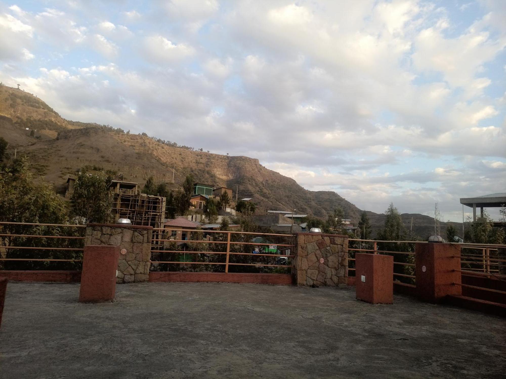 Zan-Seyoum Hotel - Lalībela Buitenkant foto