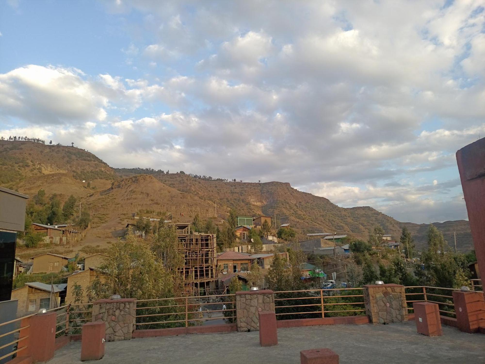 Zan-Seyoum Hotel - Lalībela Buitenkant foto