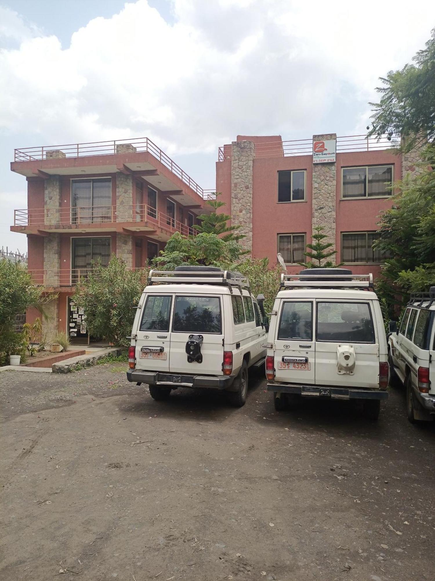 Zan-Seyoum Hotel - Lalībela Buitenkant foto